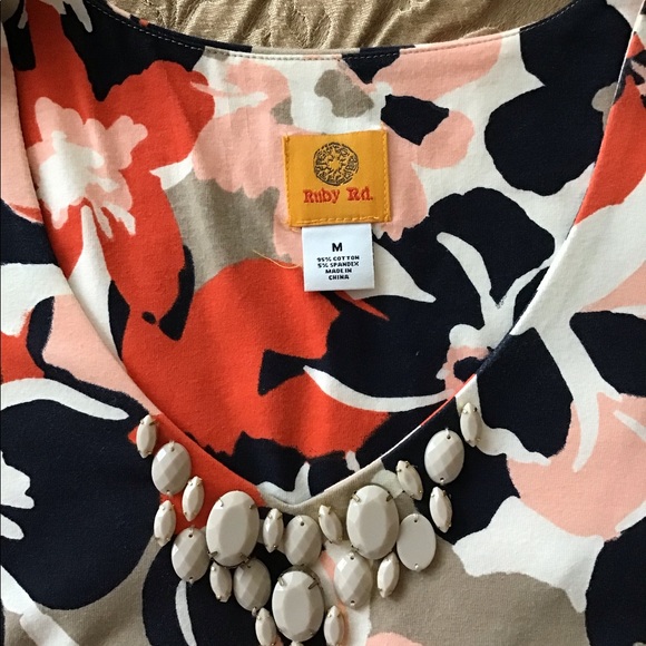Ruby Rd top size M - Picture 3 of 3